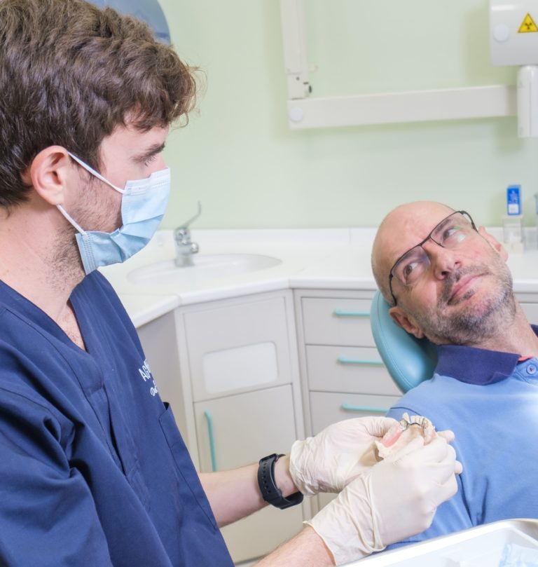 Agorà Medi | Trattamenti Implantologia, è doloroso fare un impianto dentale